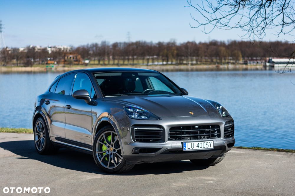 Porsche Cayenne Coupe E-Hybrid - 3