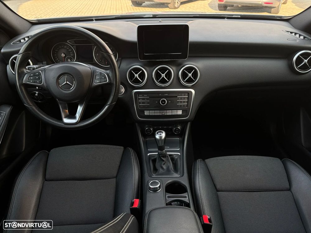 Mercedes-Benz A 180 d Fleet Pack Urban - 9