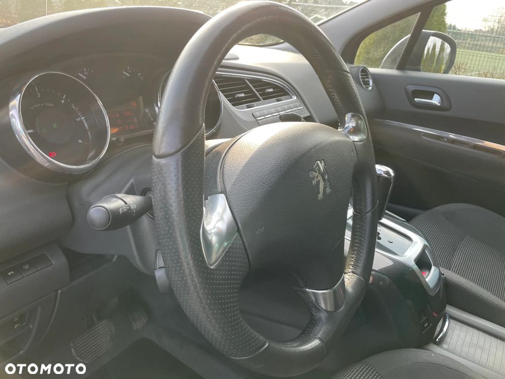 Peugeot 5008 - 13