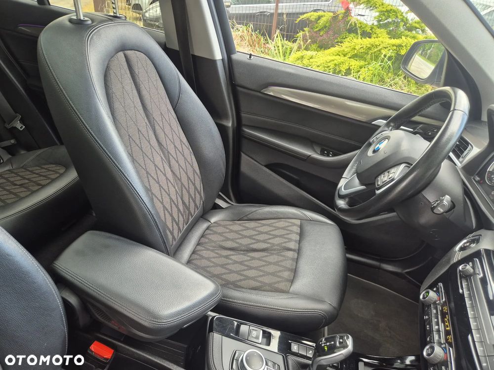 BMW X1 xDrive18d xLine - 34