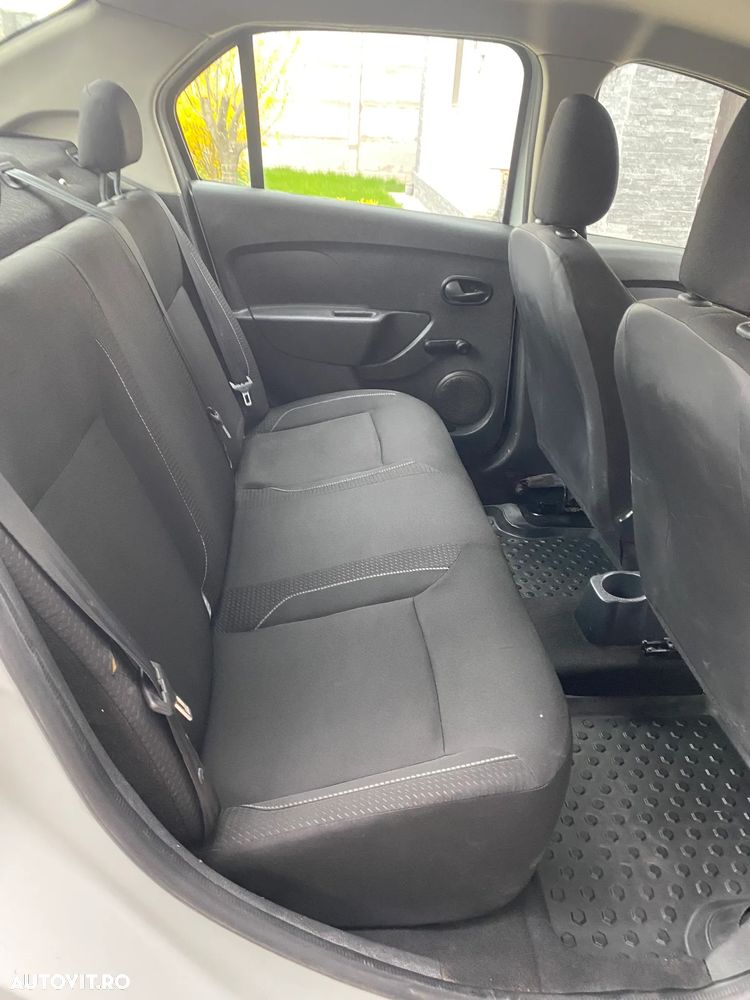 Dacia Logan - 12