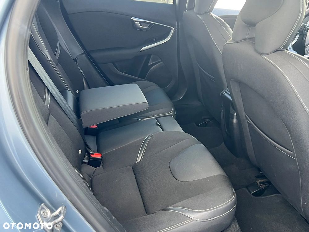 Volvo V40 - 17