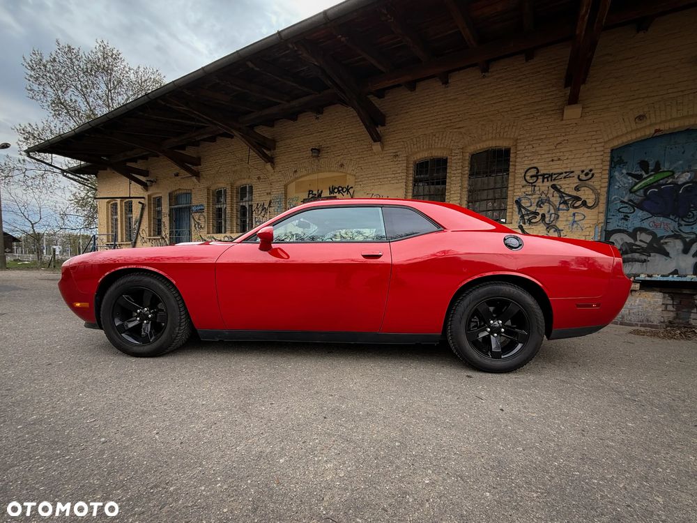 Dodge Challenger - 7
