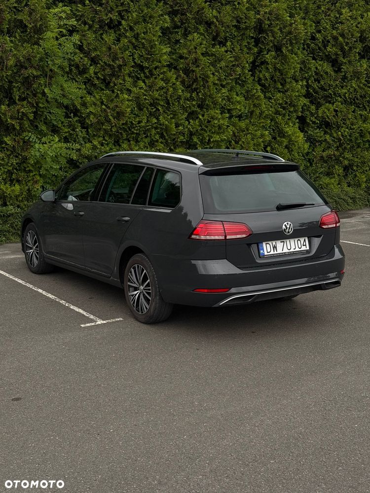Volkswagen Golf - 9