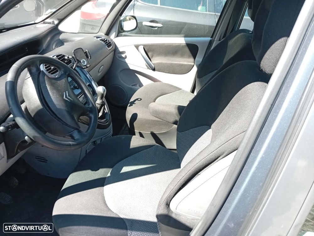 Citroën C4 Picasso 1.6 HDi - 15