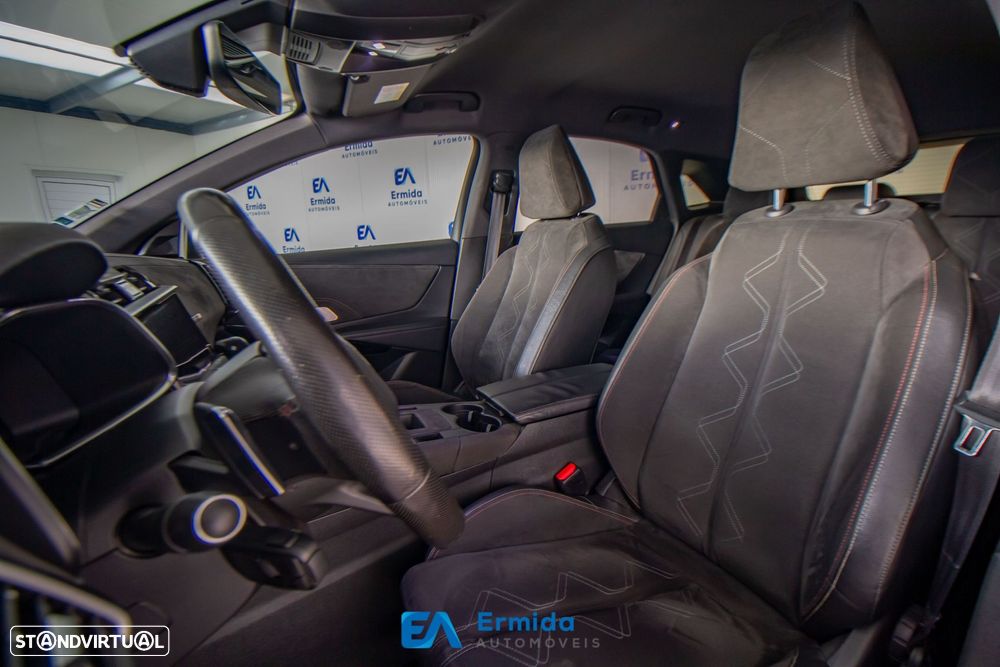 DS DS7 Crossback - 21