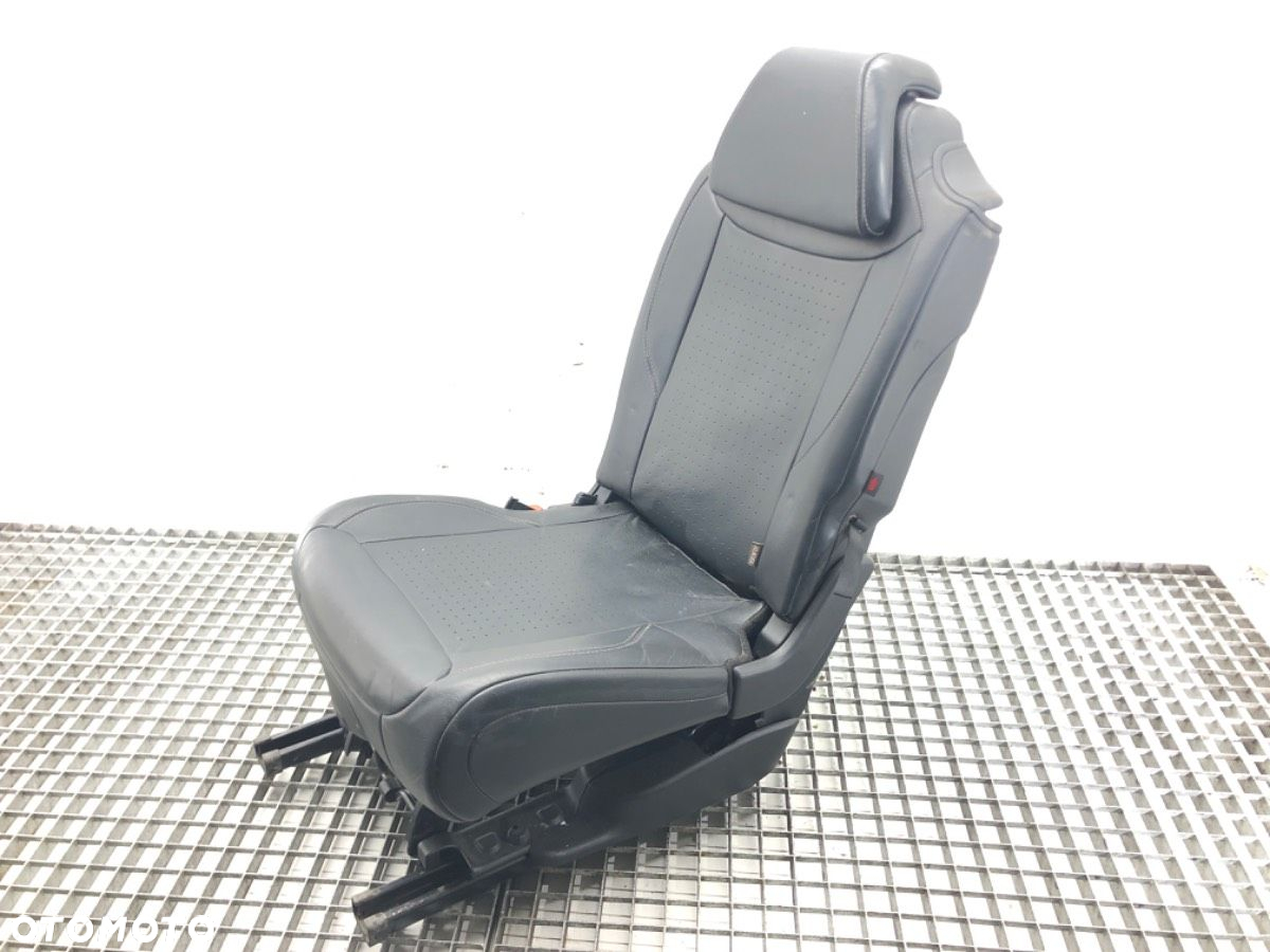 FOTEL TYLNY - 130.00 PLN - CITROEN C4 GRAND PICASSO I (UA_) 2006 - 2013 2.0 i 16V 103 kW [140 KM] - 5