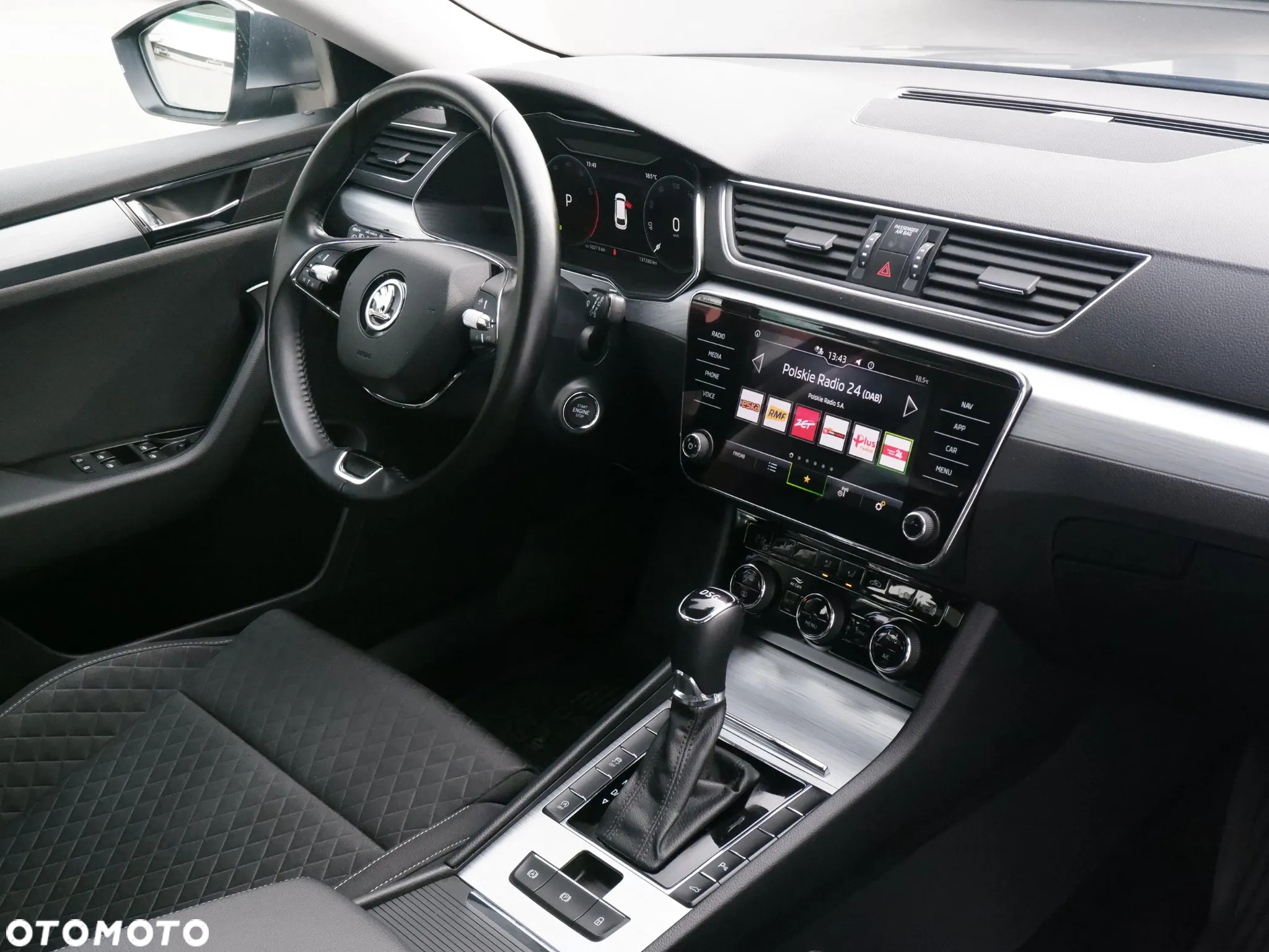 Skoda Superb 2.0 TSI Ambition DSG - 37