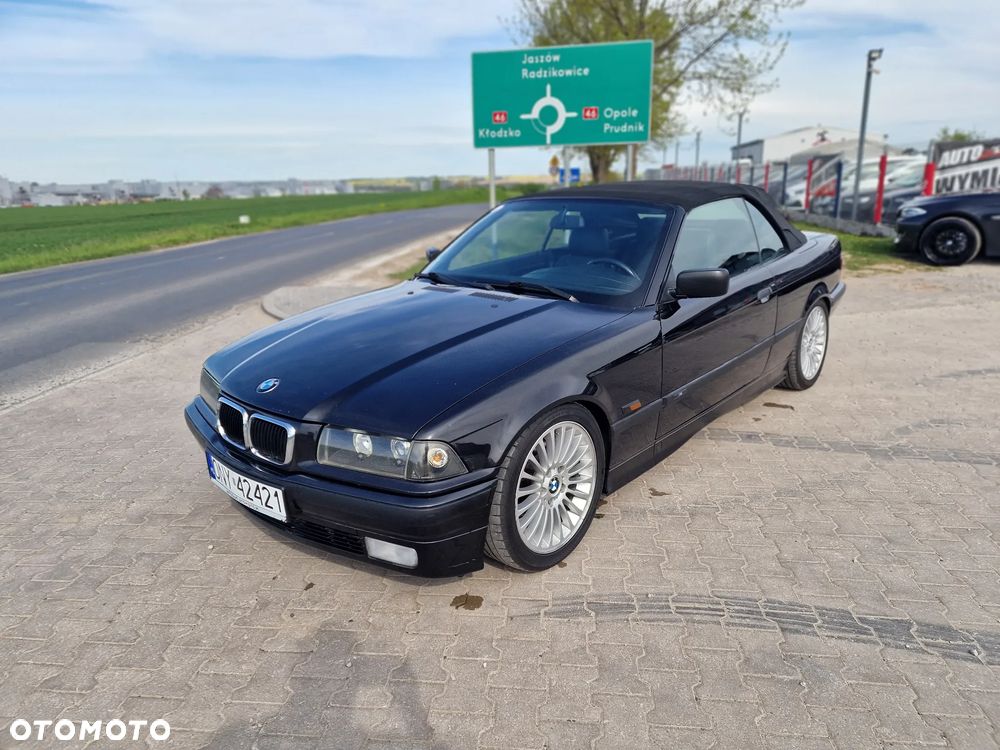 BMW Seria 3 328i - 3