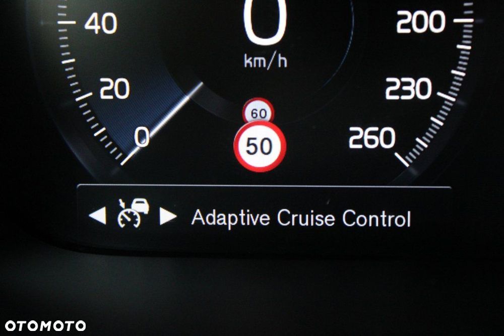 Volvo V60 Cross Country - 37