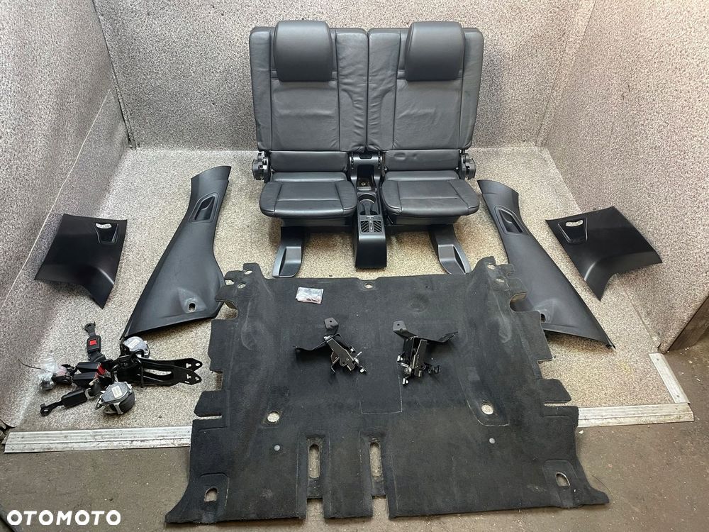 Kanapa trzeci 3 III rzad foteli pasy dywan skora czarna BMW X5 E70 7 osob - 1