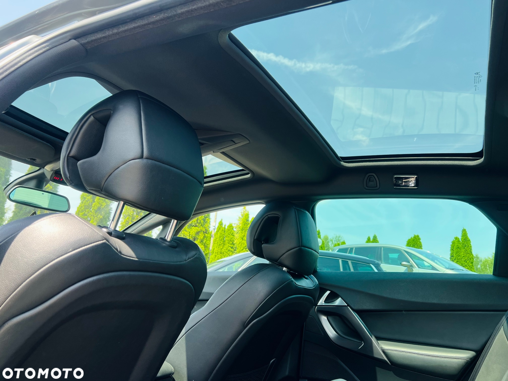 Citroën DS5 1.6 THP SoChic - 16