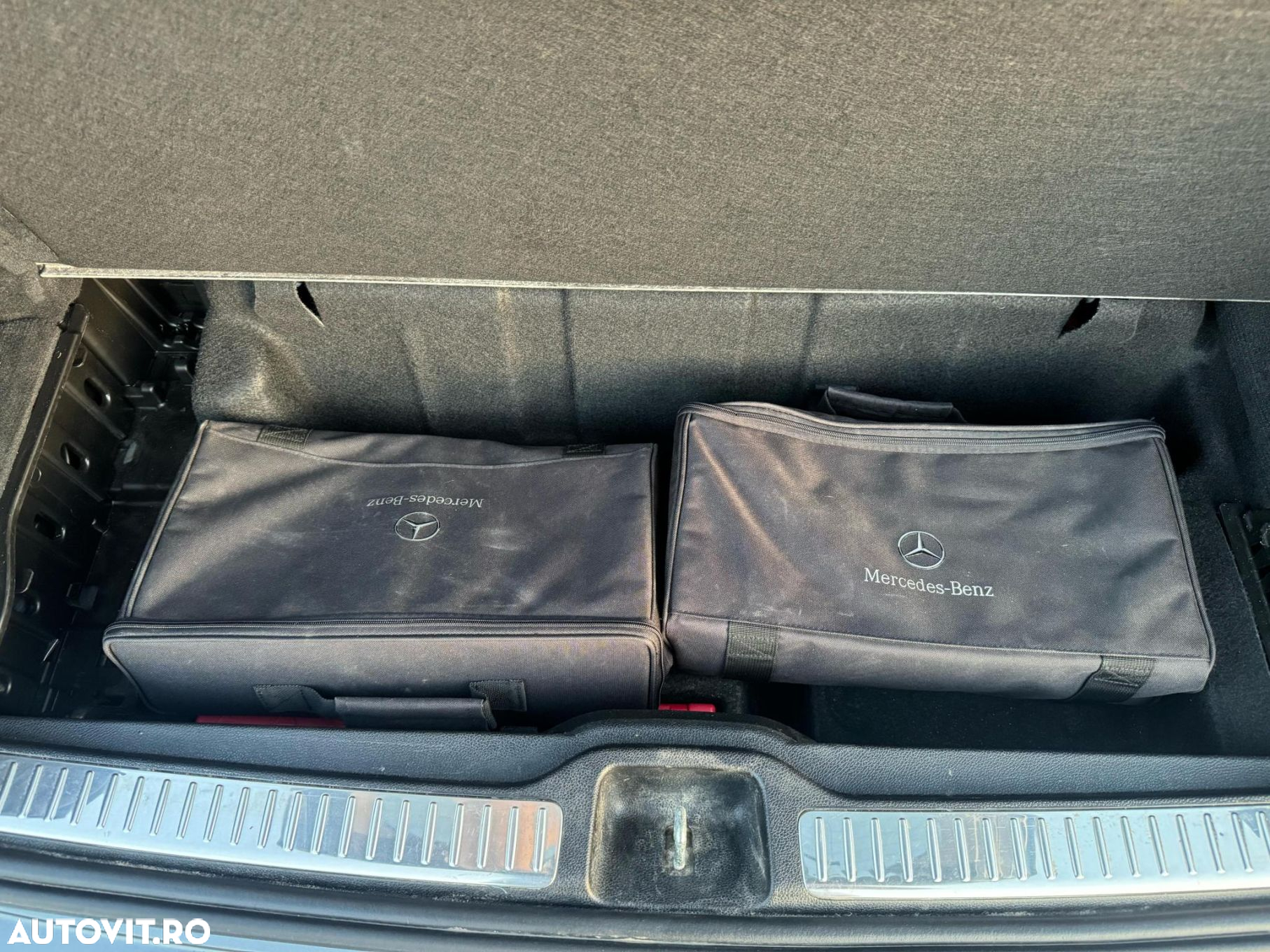 Mercedes-Benz GLC 300 e 4Matic 9G-TRONIC - 38