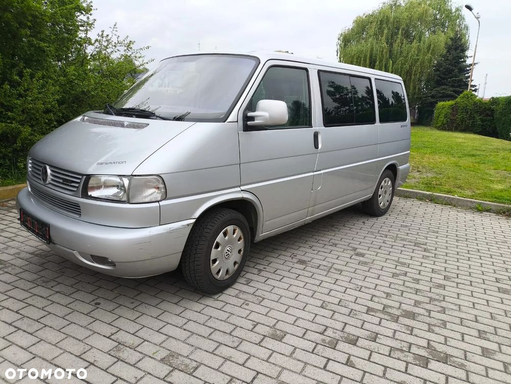 Volkswagen Multivan - 1