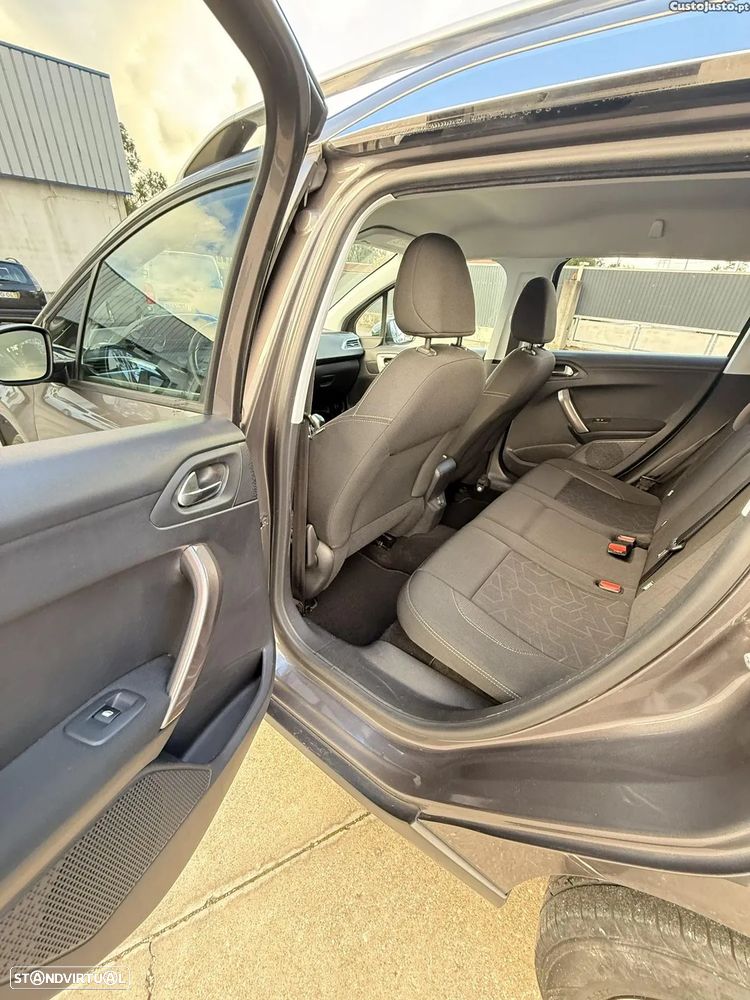 Peugeot 2008 1.2 PureTech Style - 6