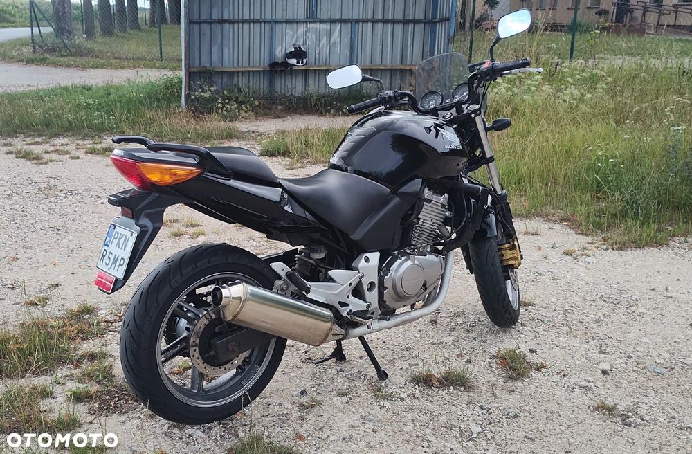 Honda CBF - 37
