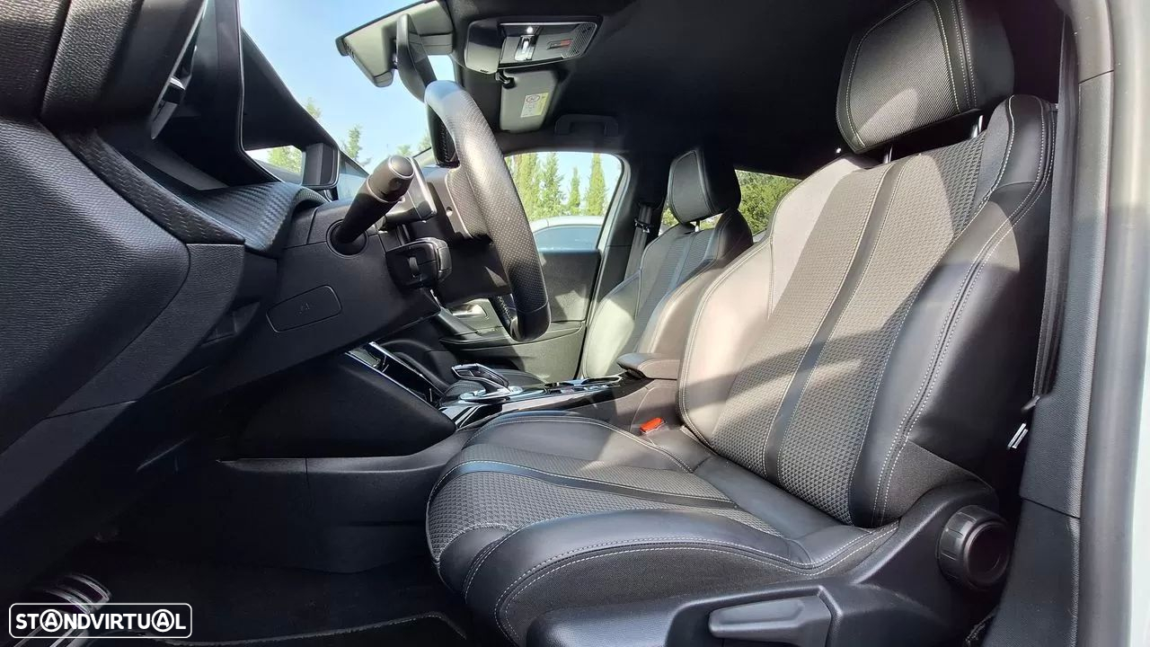 Peugeot 2008 1.5 BlueHDi GT Line EAT8 - 27