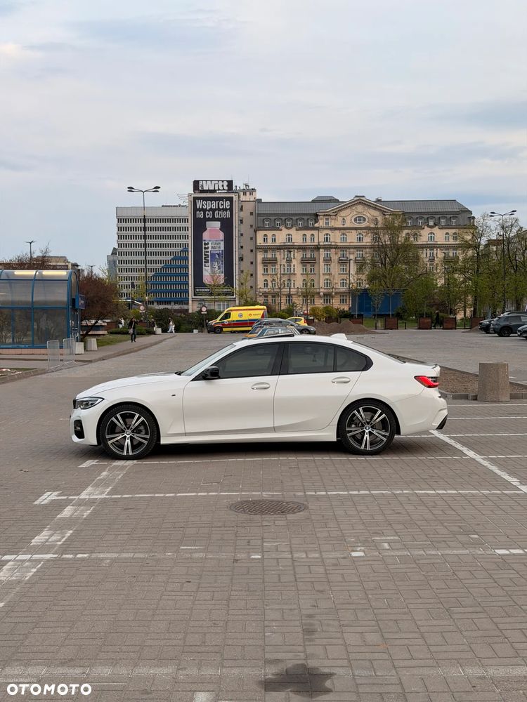 BMW Seria 3 330i M Sport - 5