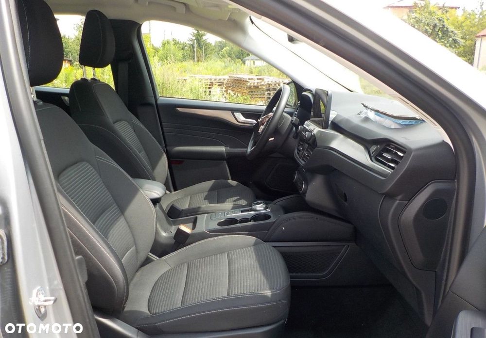 Ford Kuga - 19
