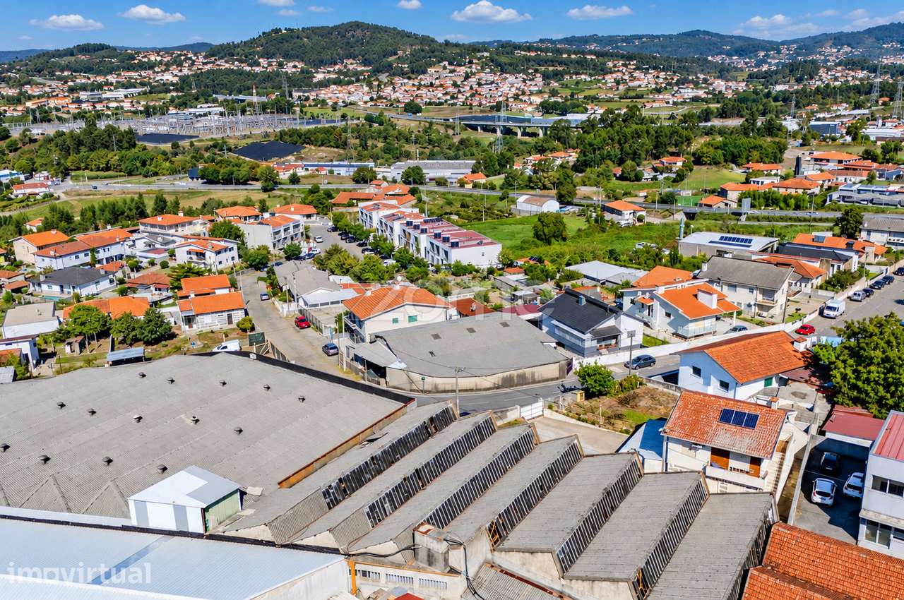 Armazém 377 m² | Serzedelo, Guimarães - Grande imagem: 5/30