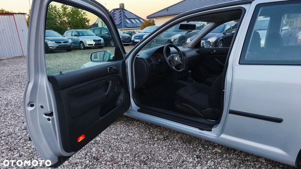 Volkswagen Golf - 14