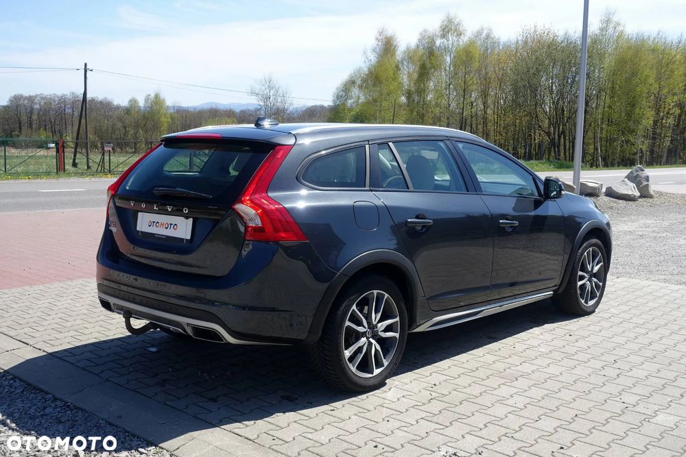 Volvo V60 Cross Country D4 Geartronic Summum - 5