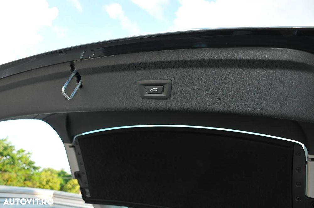 BMW Seria 3 318d - 17