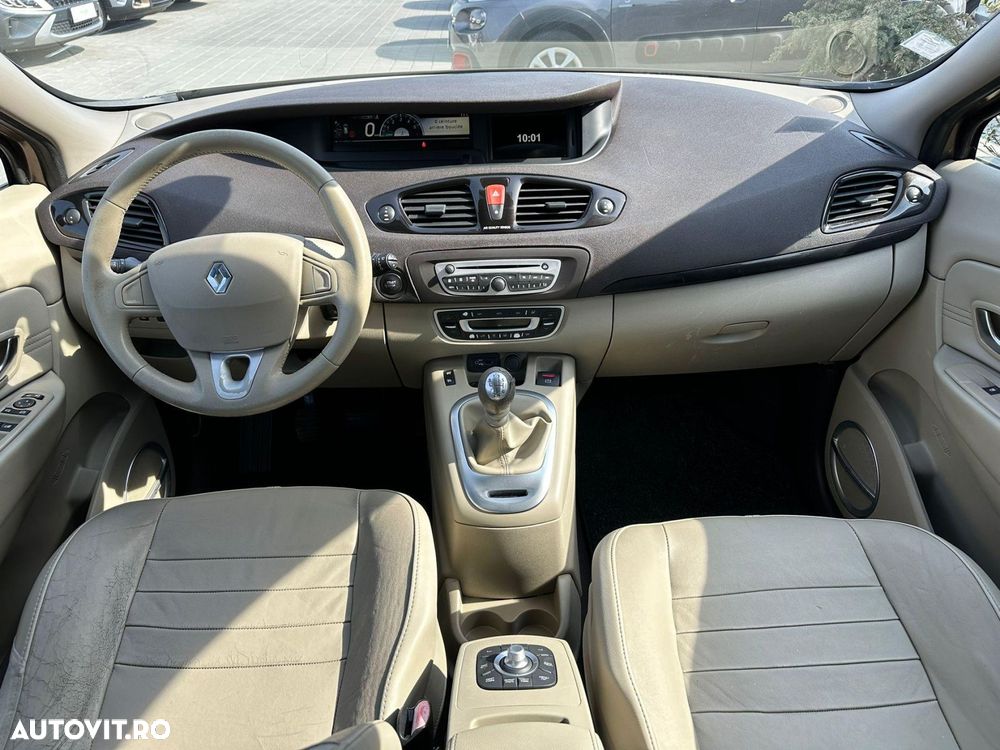 Renault Grand Scenic - 8