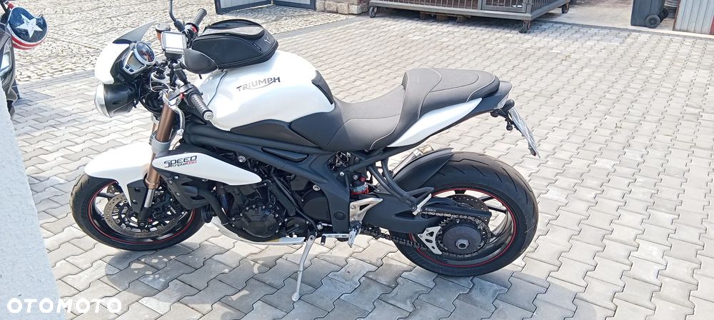 Triumph Speed Triple - 3