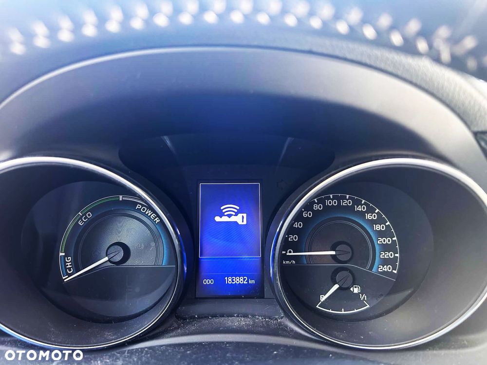 Toyota Auris Hybrid 135 Selection - 2