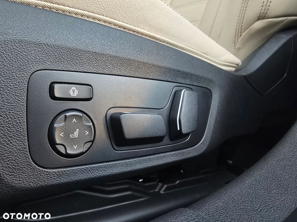 BMW Seria 3 M340i xDrive sport - 22