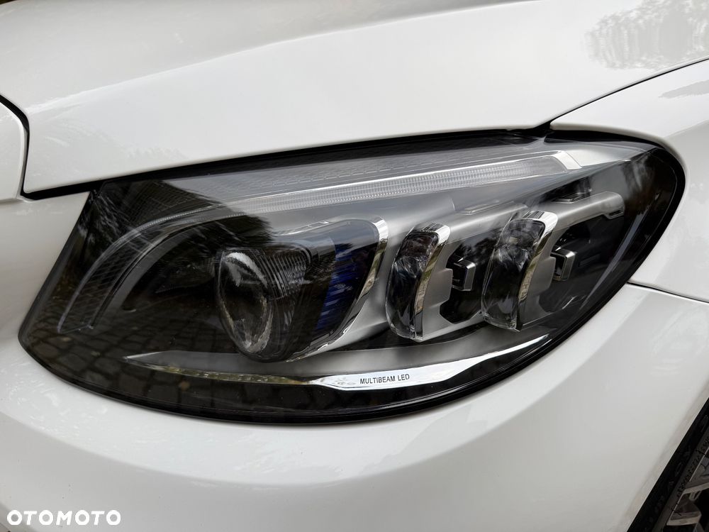 Mercedes-Benz C 300 D 2019 photo 3