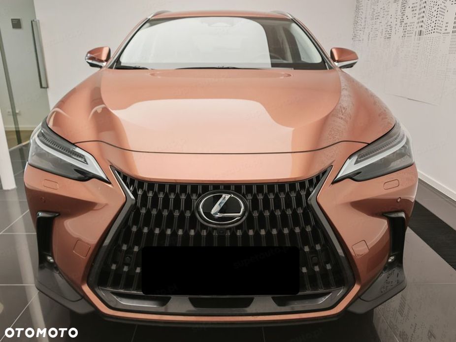Lexus NX 350h Omotenashi AWD - 2