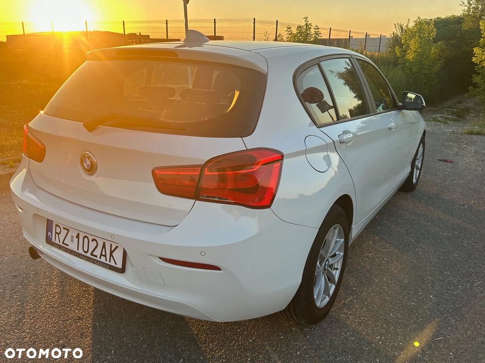 BMW Seria 1 116i - 6