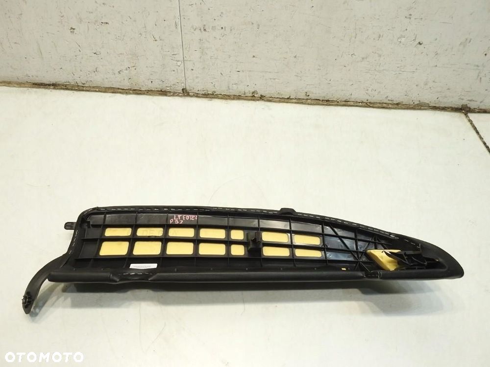 BOCZEK KANAPY LEWY TYŁ VW PASSAT B7 KOMBI 3C0885701AN - 3