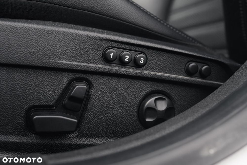 Alfa Romeo Giulia 2.0 Turbo Veloce Q4 - 27