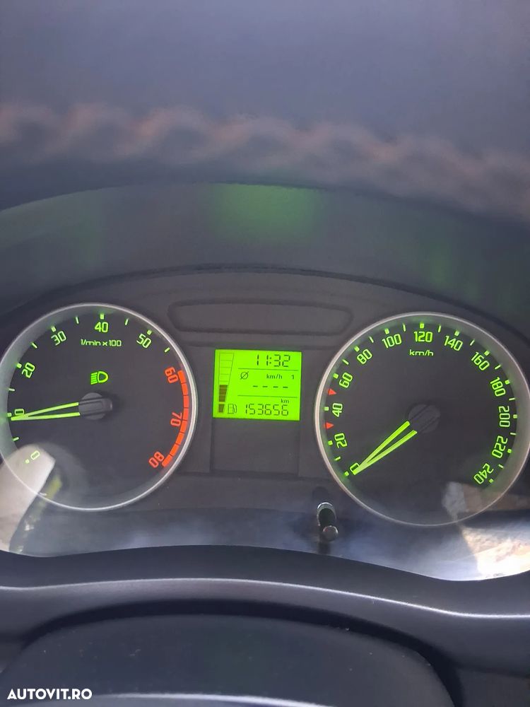 Skoda Fabia 1.2 HTP Classic - 4