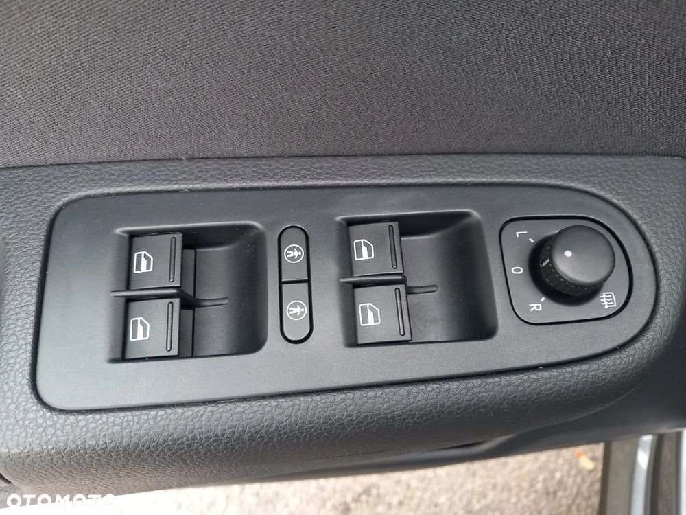 Volkswagen Sharan 2.0 TDI BlueMotion Technology Life - 31