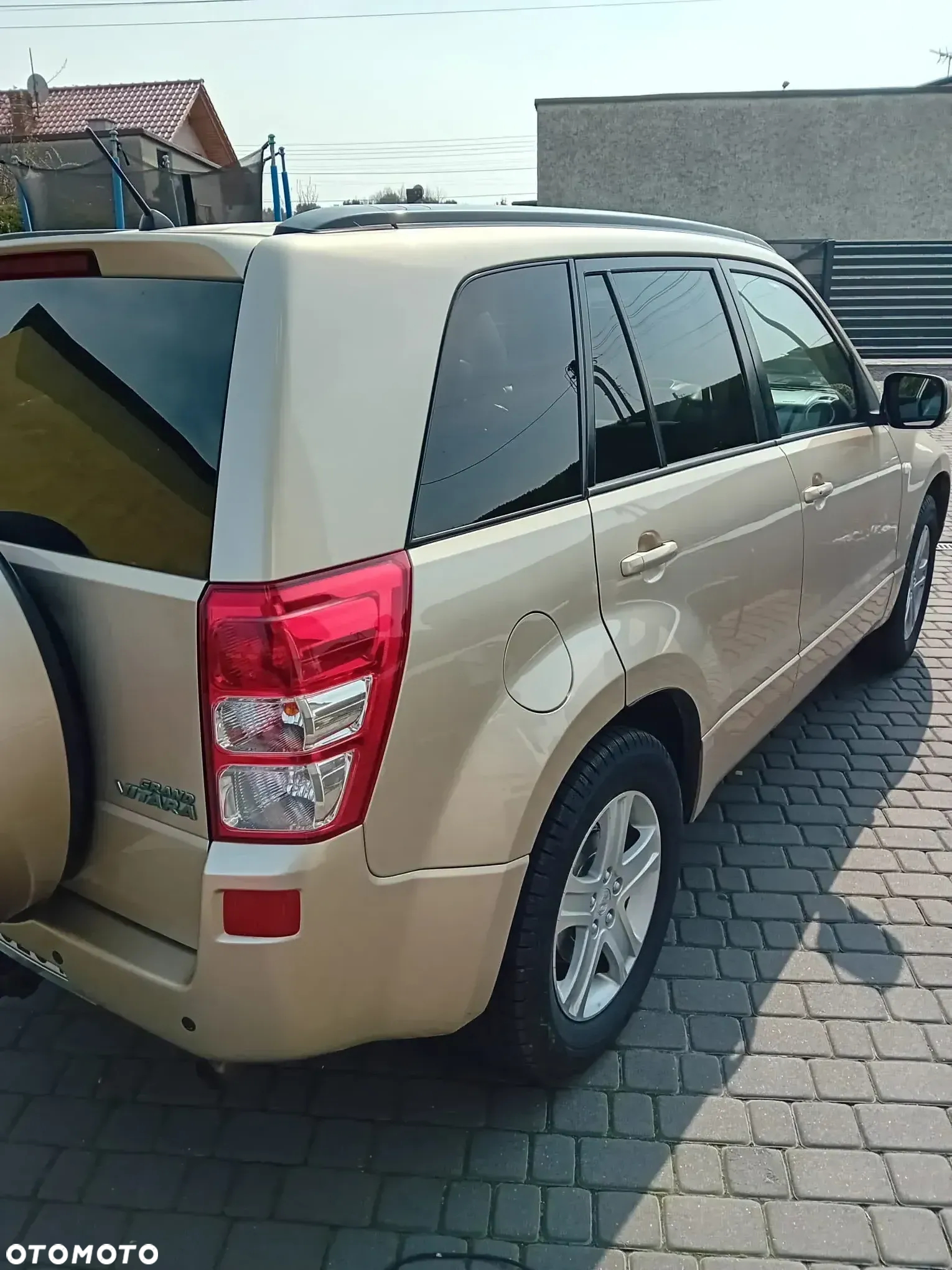 Suzuki Grand Vitara 2.0 - 3