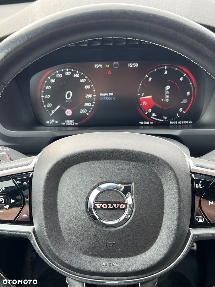 Volvo XC 90 D5 AWD Geartronic RDesign - 12