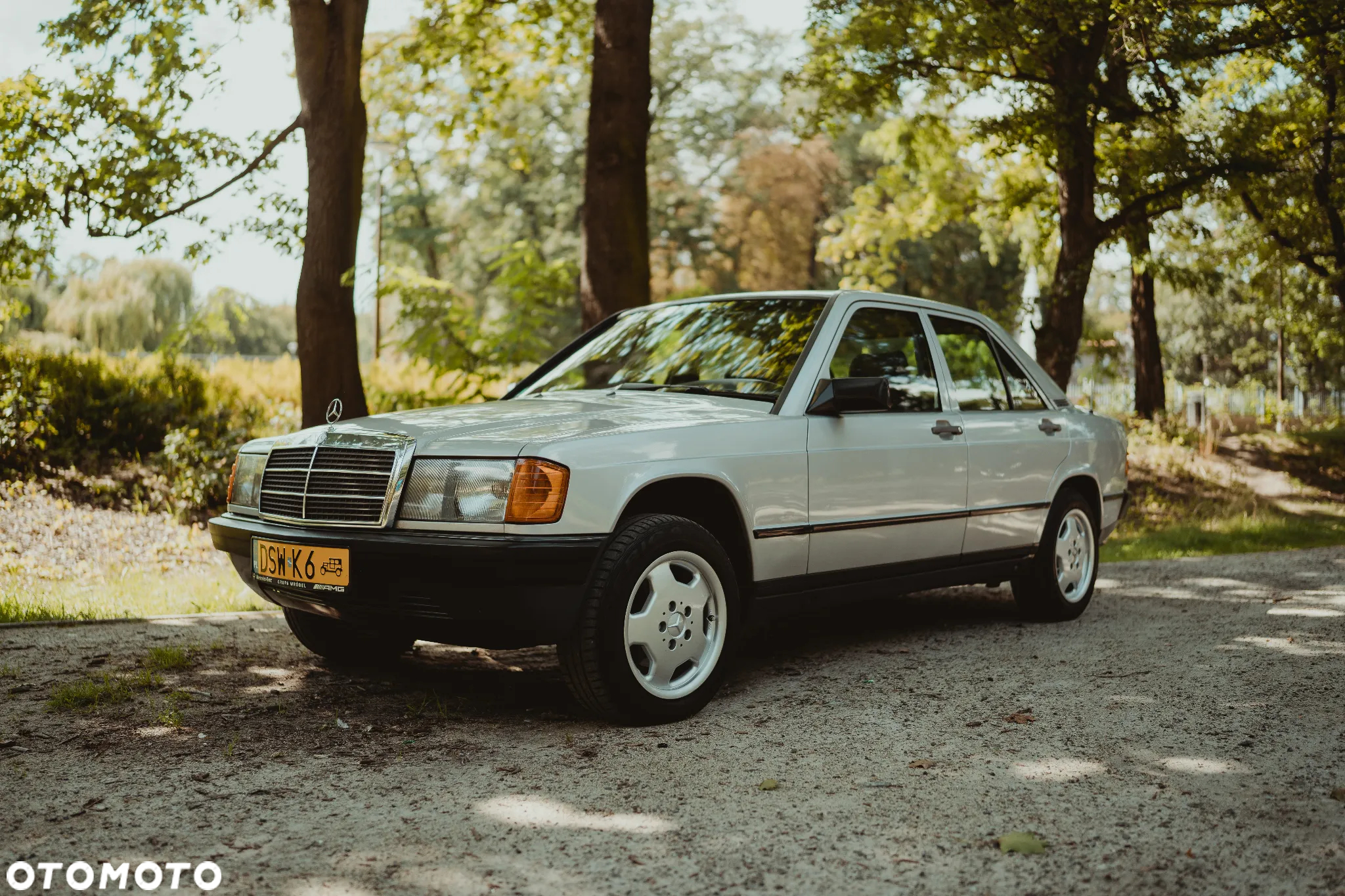 Mercedes-Benz W201 (190) - 2