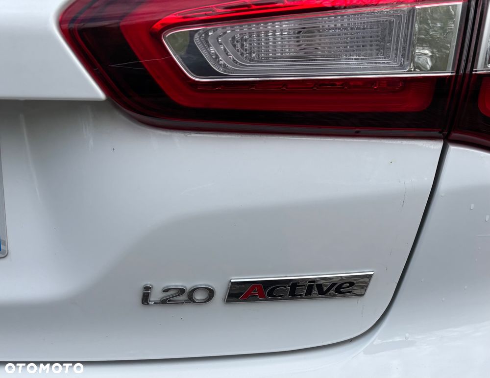 Hyundai i20 - 11