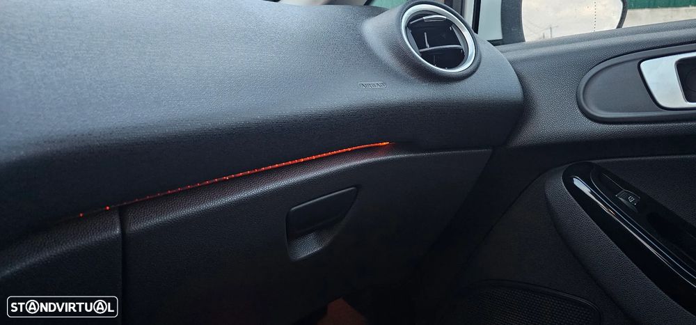 Ford Fiesta 1.0 S&S Titanium - 17