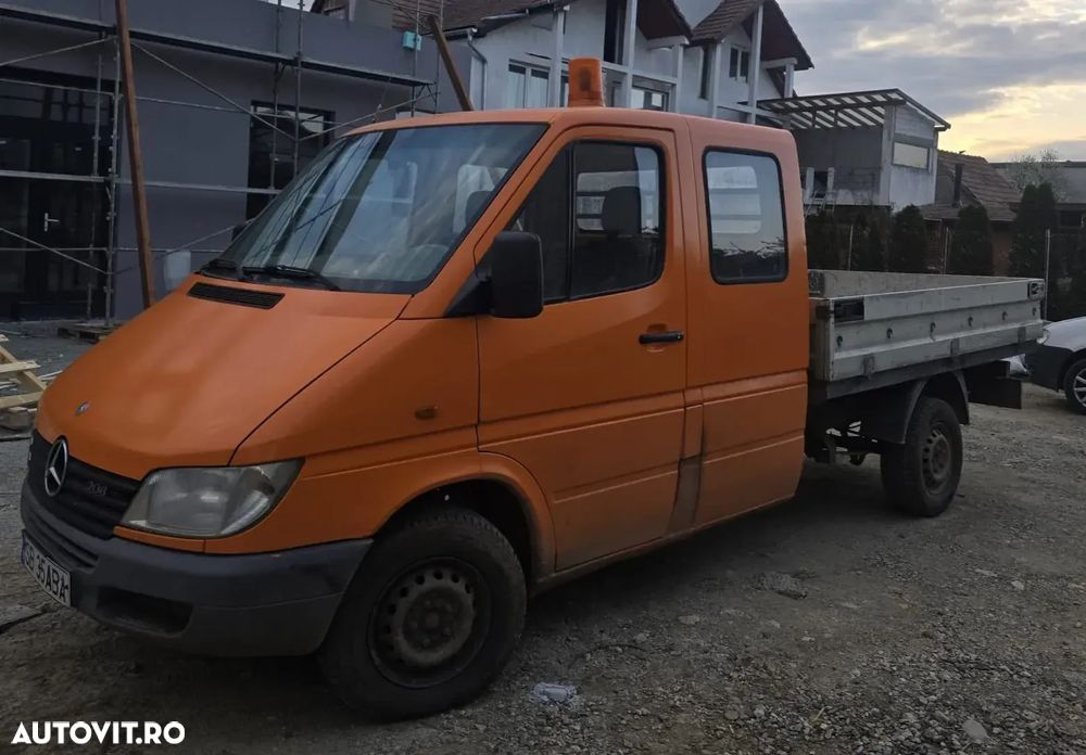 Mercedes-Benz Sprinter - 4