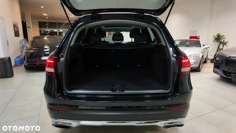 Mercedes-Benz GLC - 37