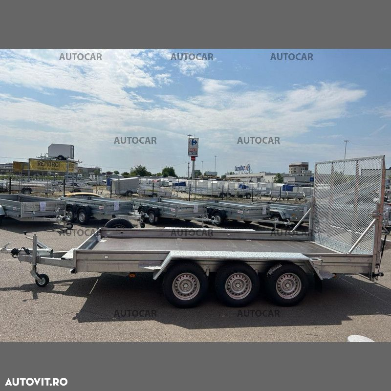 Autocar Platforma,trailer  cu trei axe pentru transport de utilaje  K4535 - 4