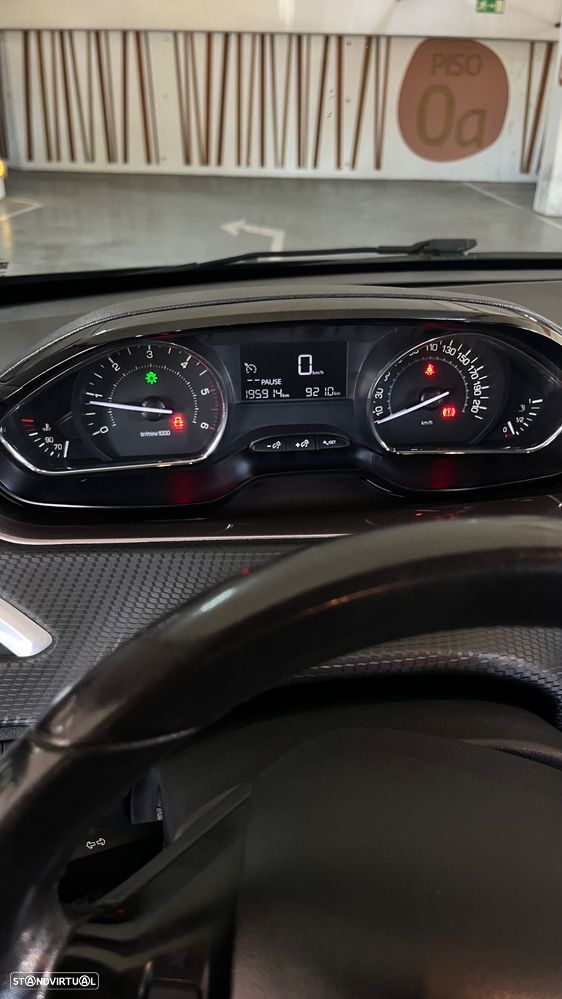 Peugeot 2008 1.4 HDi Allure - 10