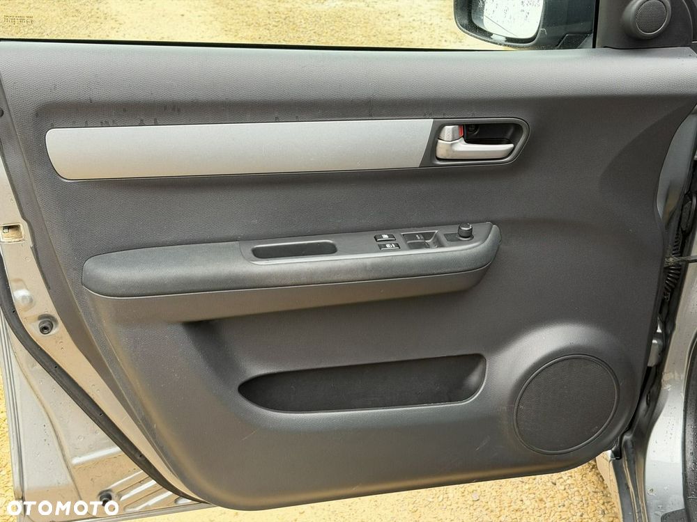 Suzuki Swift - 11