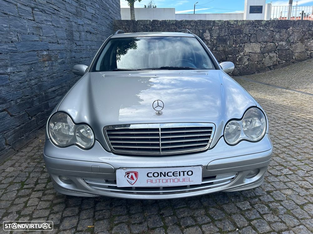 Mercedes-Benz C 220 2005 photo 3