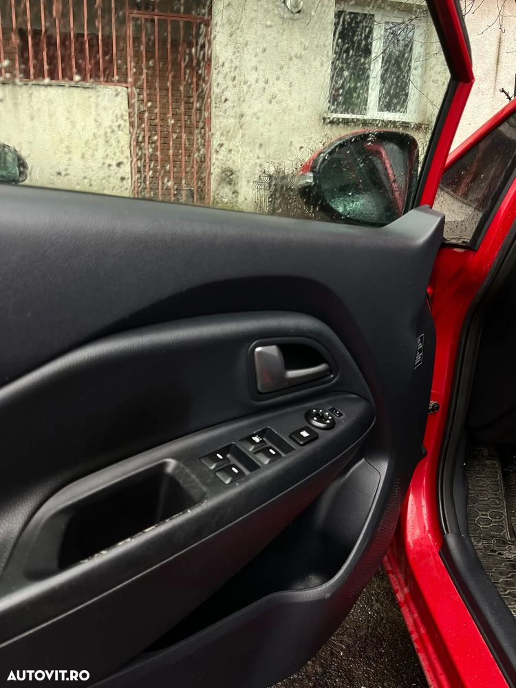 Kia Rio - 16